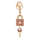 Sleutelhanger 4x2x5 cm goudkleurig
